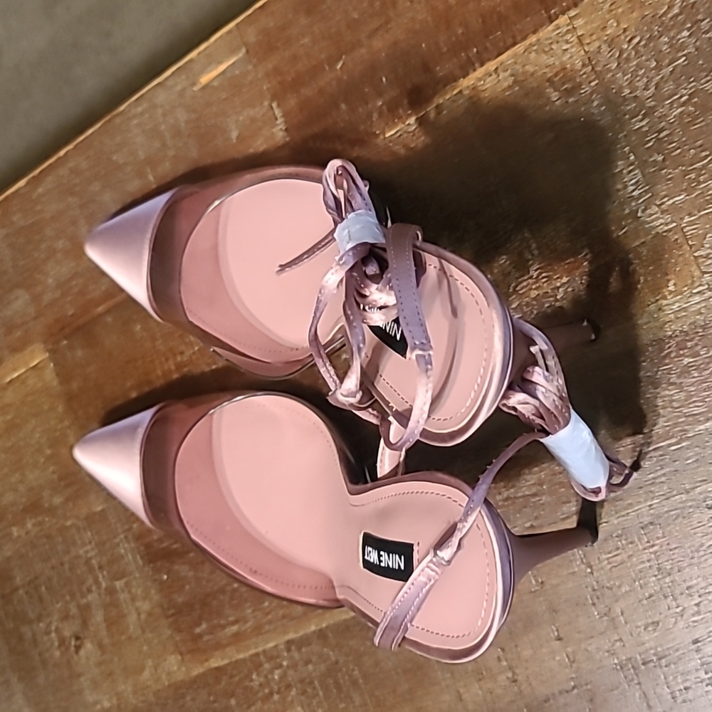 Shoes - Picture 2 of 4